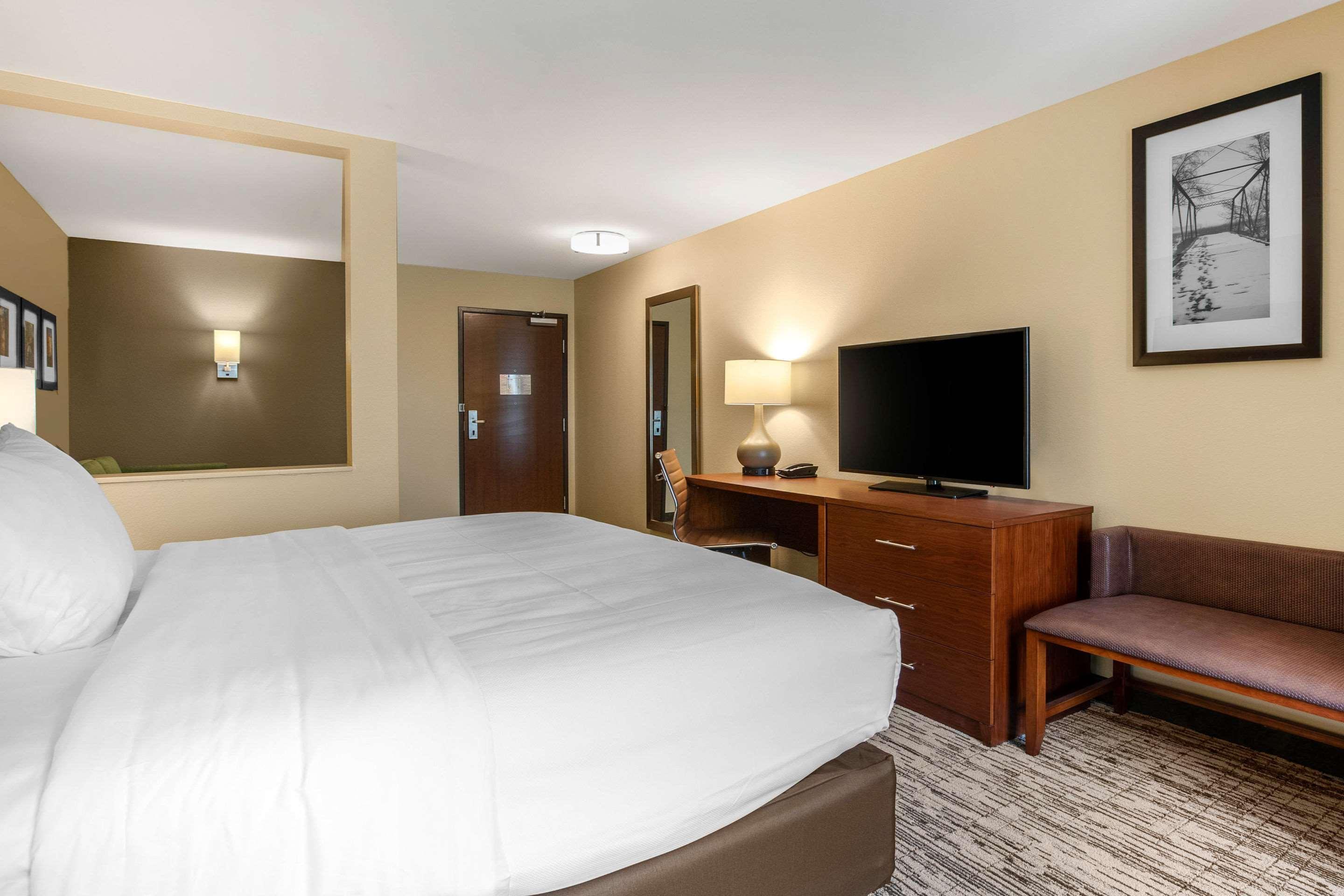 Comfort Inn & Suites Ames Near Isu Campus Eksteriør bilde