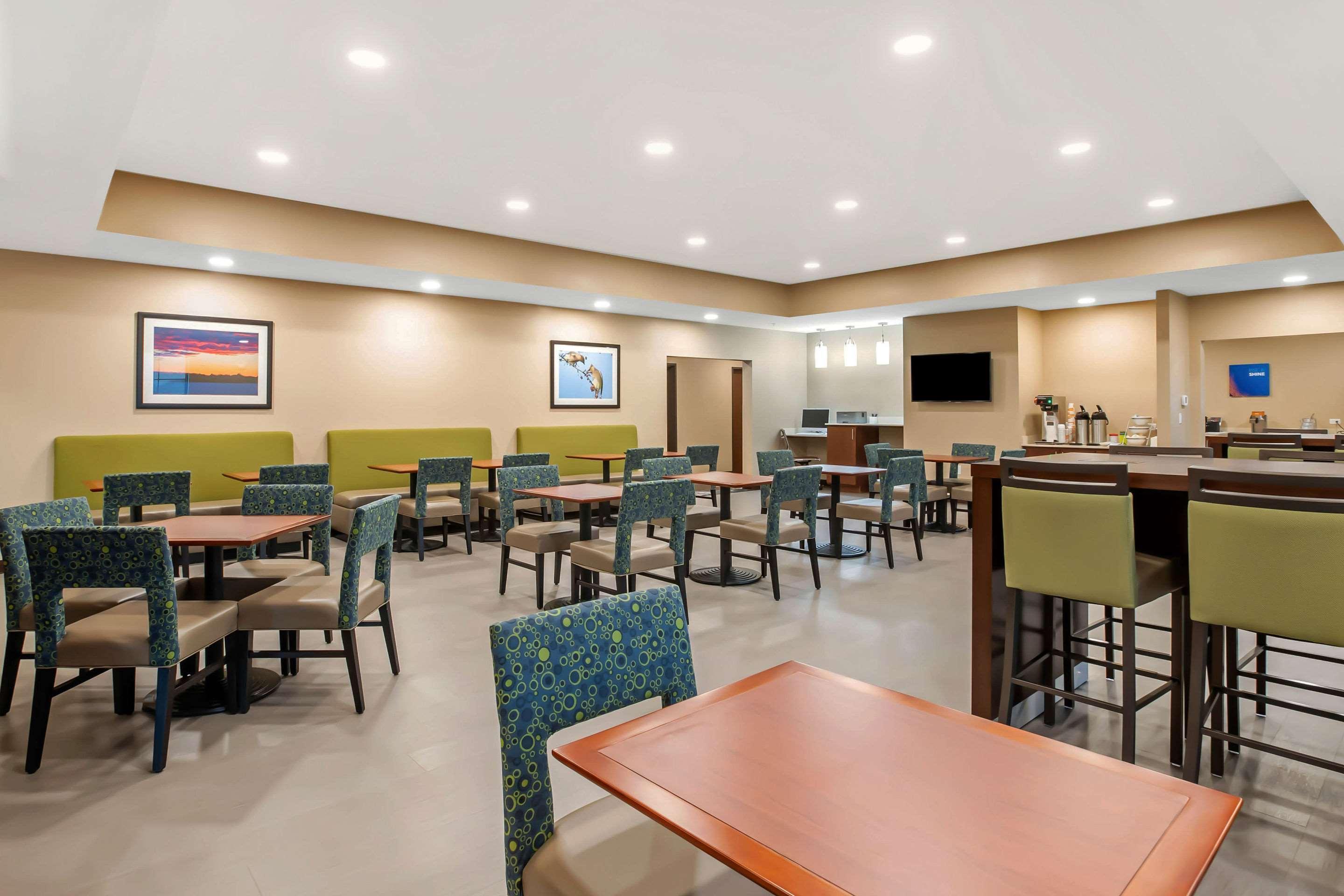 Comfort Inn & Suites Ames Near Isu Campus Eksteriør bilde